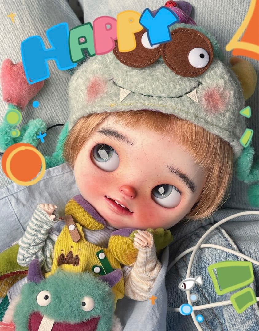 カスタムブライス 海外作家様 笑顔 悪戯っ子 かわいい 太眉 まんまる