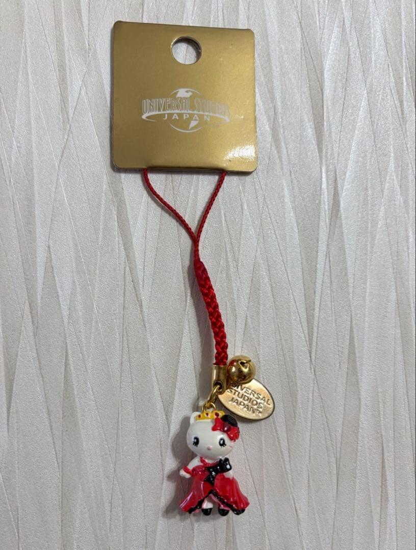 サンリオ　キティ　マスコットストラップ　USJ ドレス