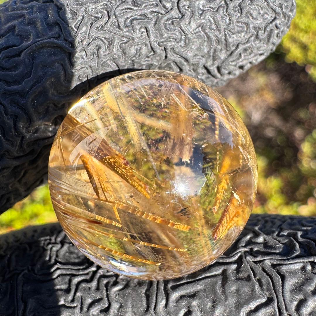 M-14タイチンルチルスフィア　丸玉　天然石　クリスタル　タイチンルチルクォーツ