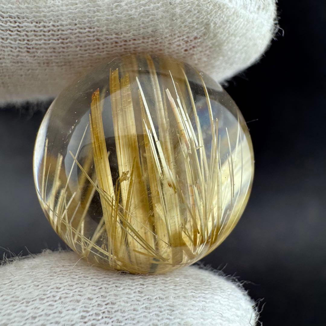 M-14タイチンルチルスフィア　丸玉　天然石　クリスタル　タイチンルチルクォーツ