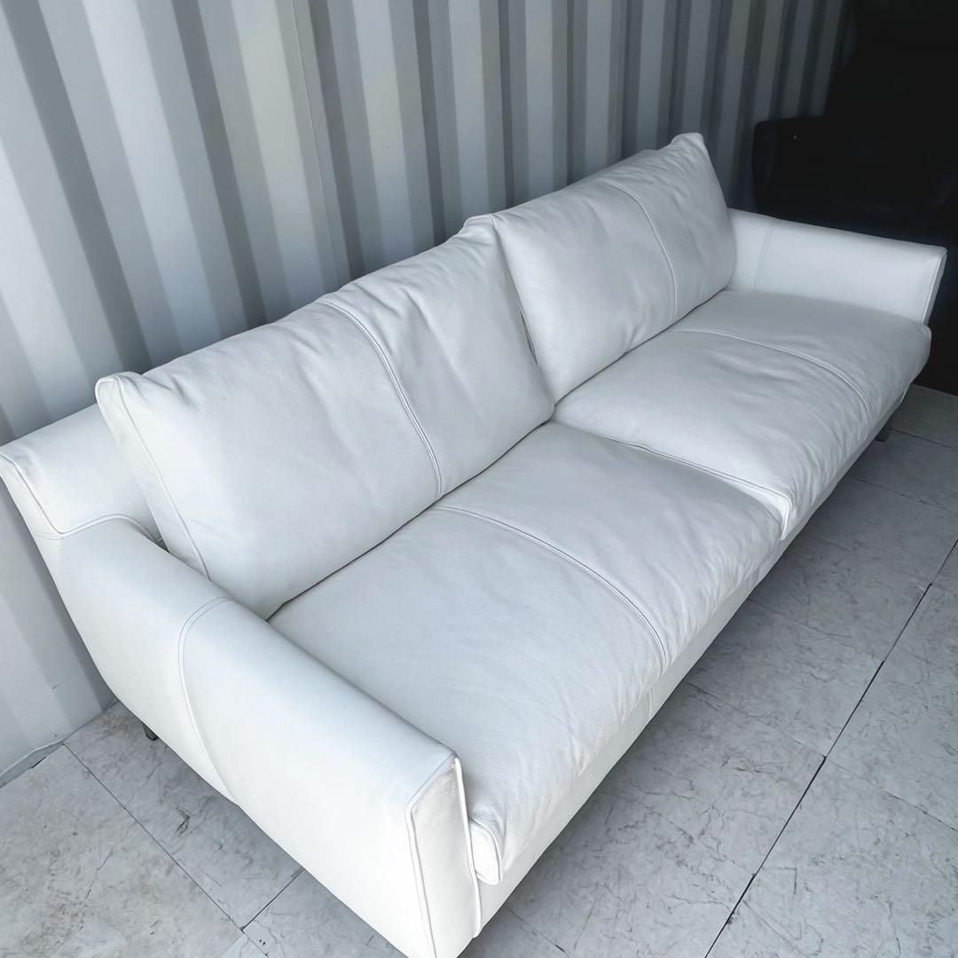 取付無料！アクタス アイラーセン ストリームライン ホワイトレザー3Pソファ✨