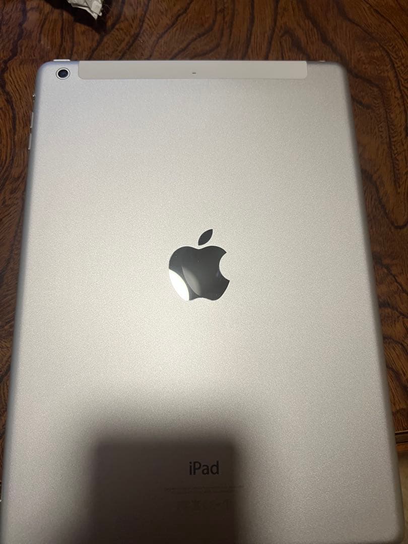 Apple iPad Air Wi-Fi+Cellular 本体 日本語設定