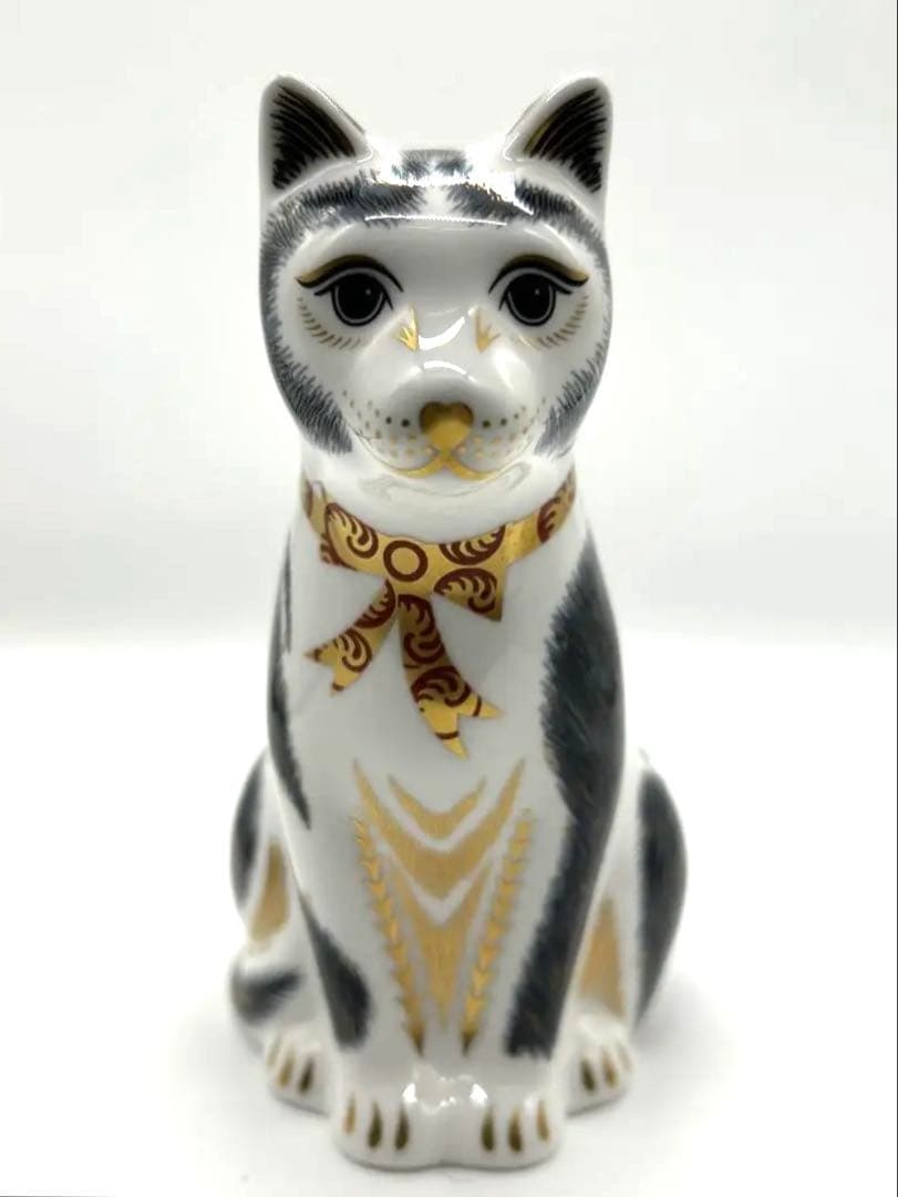 猫の置物　マザーキャット