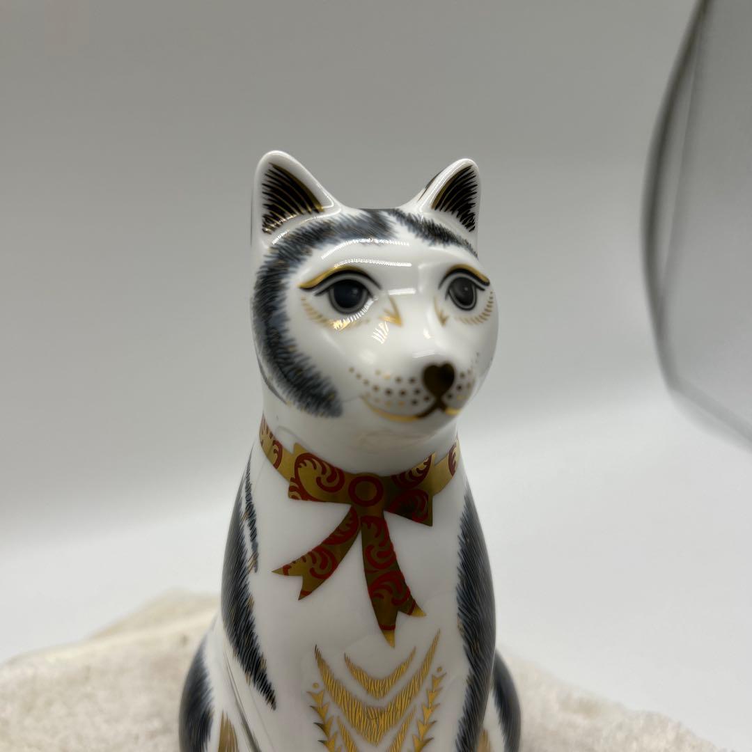 猫の置物　マザーキャット