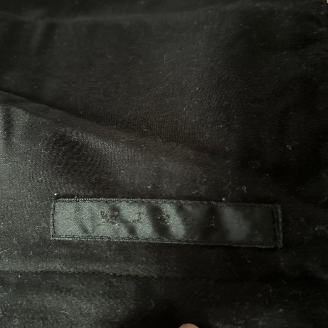 レア　ロアー　roar LOVE AND PEACE ブラッククッションカバー