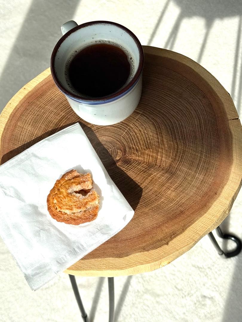 ミニ　コーヒーテーブル　サイドテーブル　天然木　一枚板(k017)一点もの