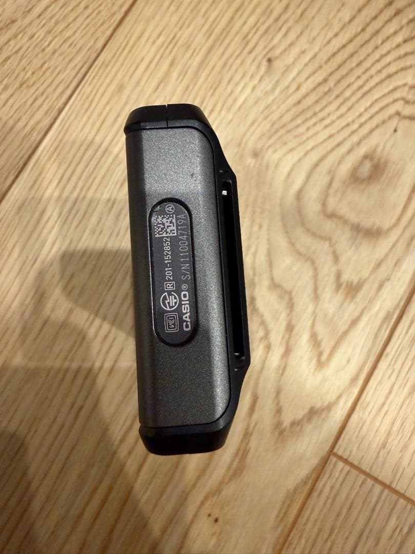 CASIO EX-FR100 本体のみ　黒