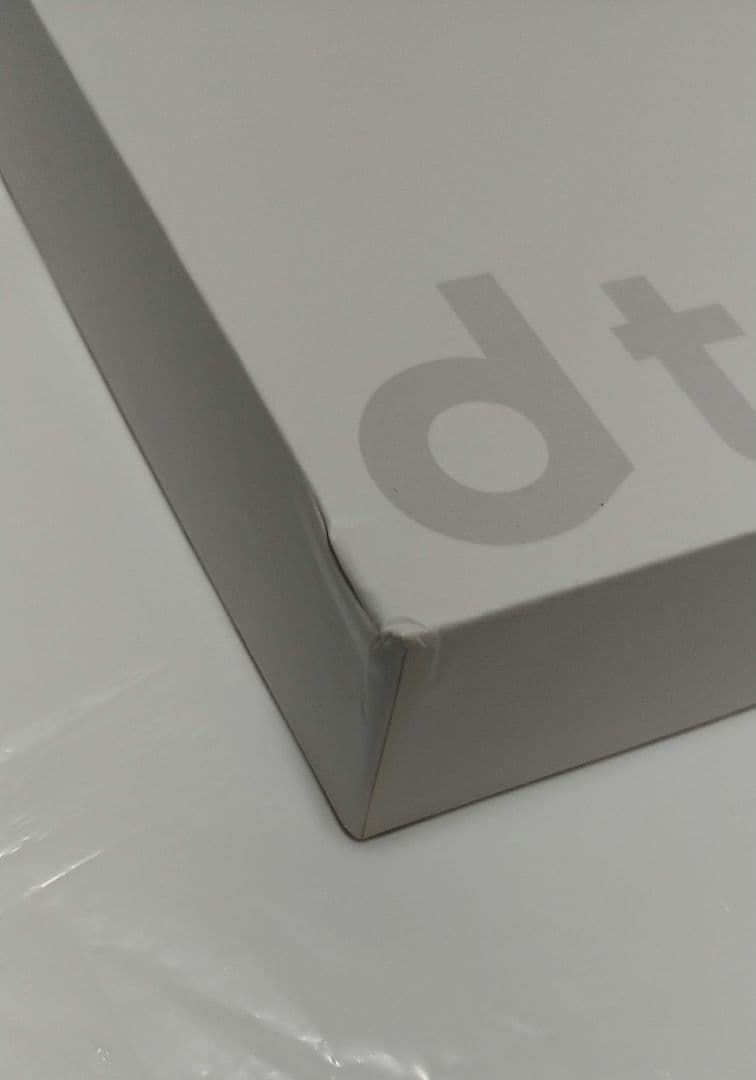 ほぼ未使用 docomo dtab d-02K ゴールド simロック解除済み