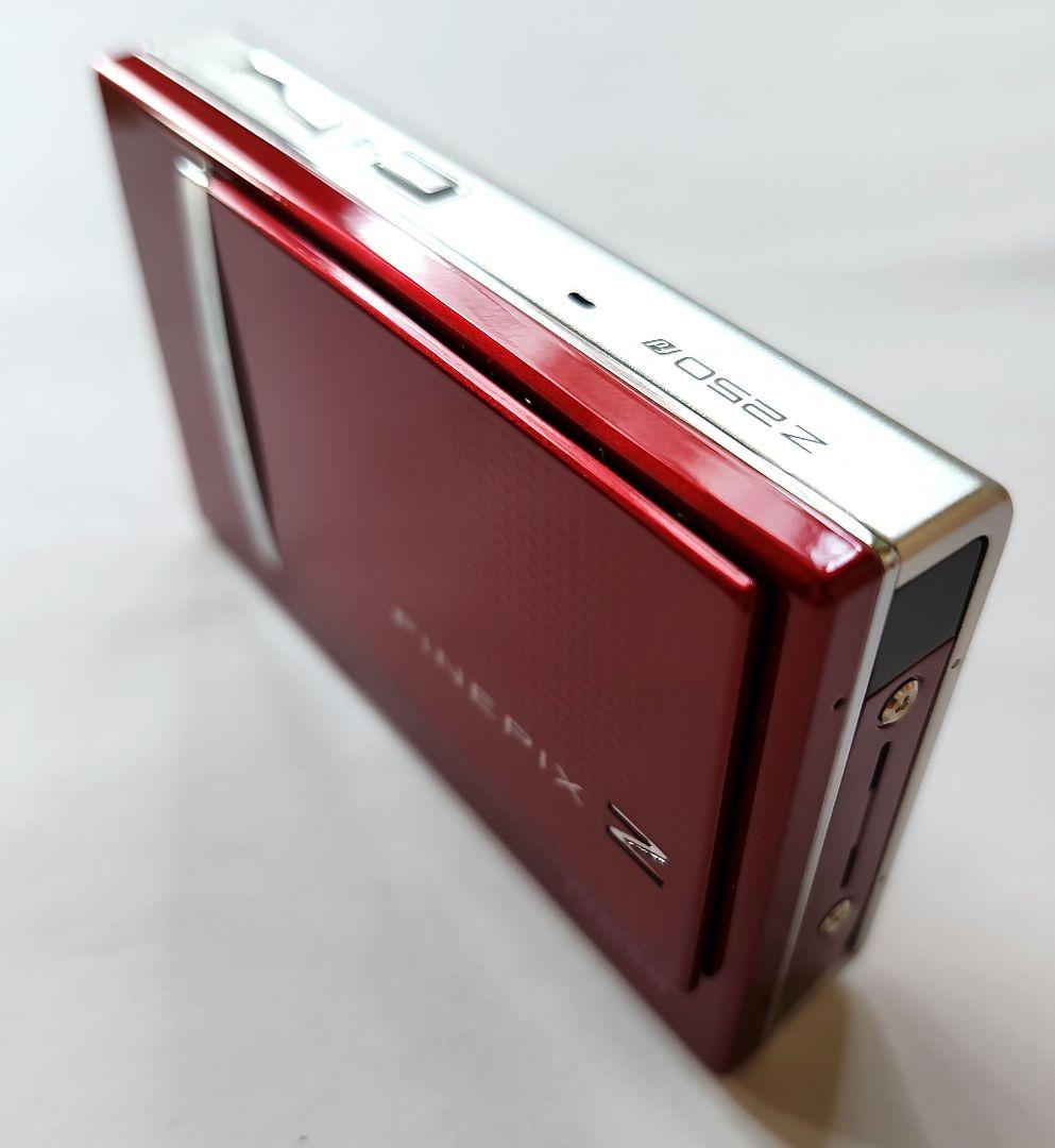 富士フイルム FinePix Z250 レッド