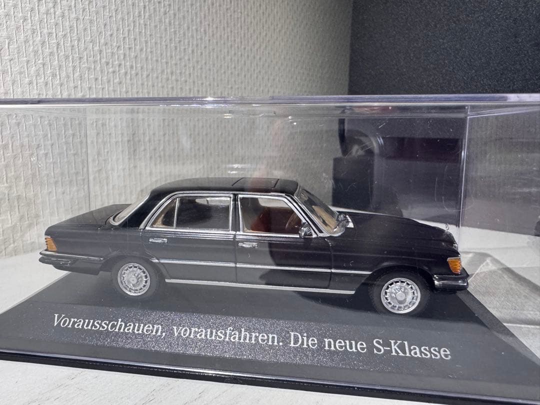 Mercedes-Benz Typ W116 ミニカー1/43黒