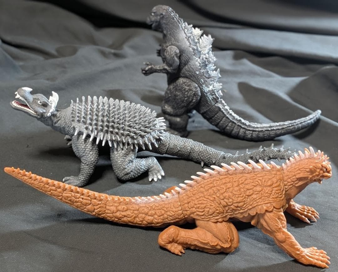 初代ゴジラ＆逆襲アンギラス＆バラン（バンダイ）ムービーモンスター３体セット