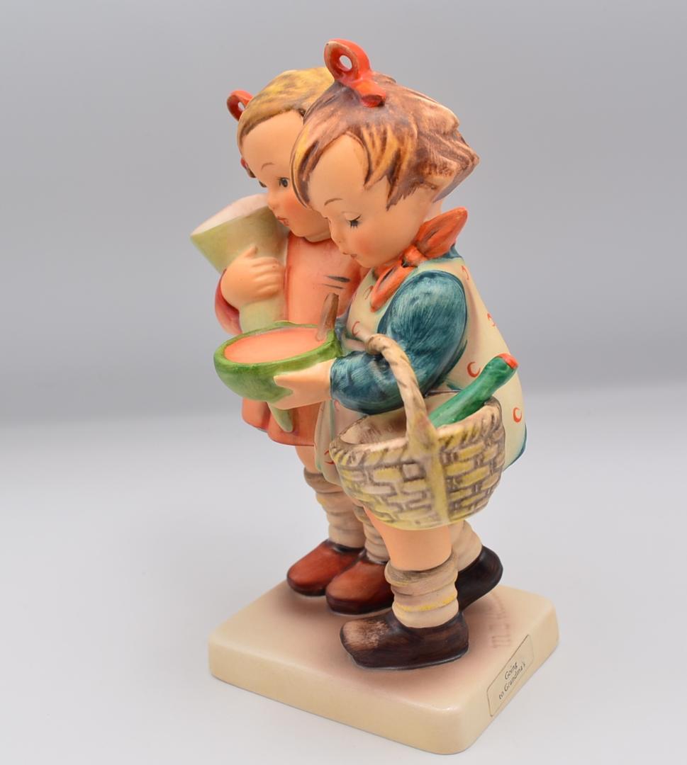 おばあちゃん家に行く／荒れた天気　★フンメル　ドイツゲーベル　ご成約済み