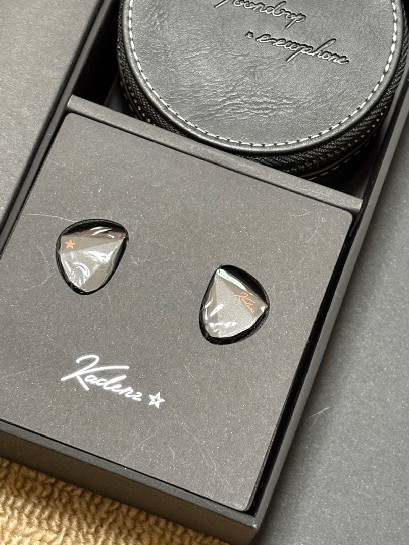 水月雨 / MoonDrop Kadenz 12月発売　限定色　黒