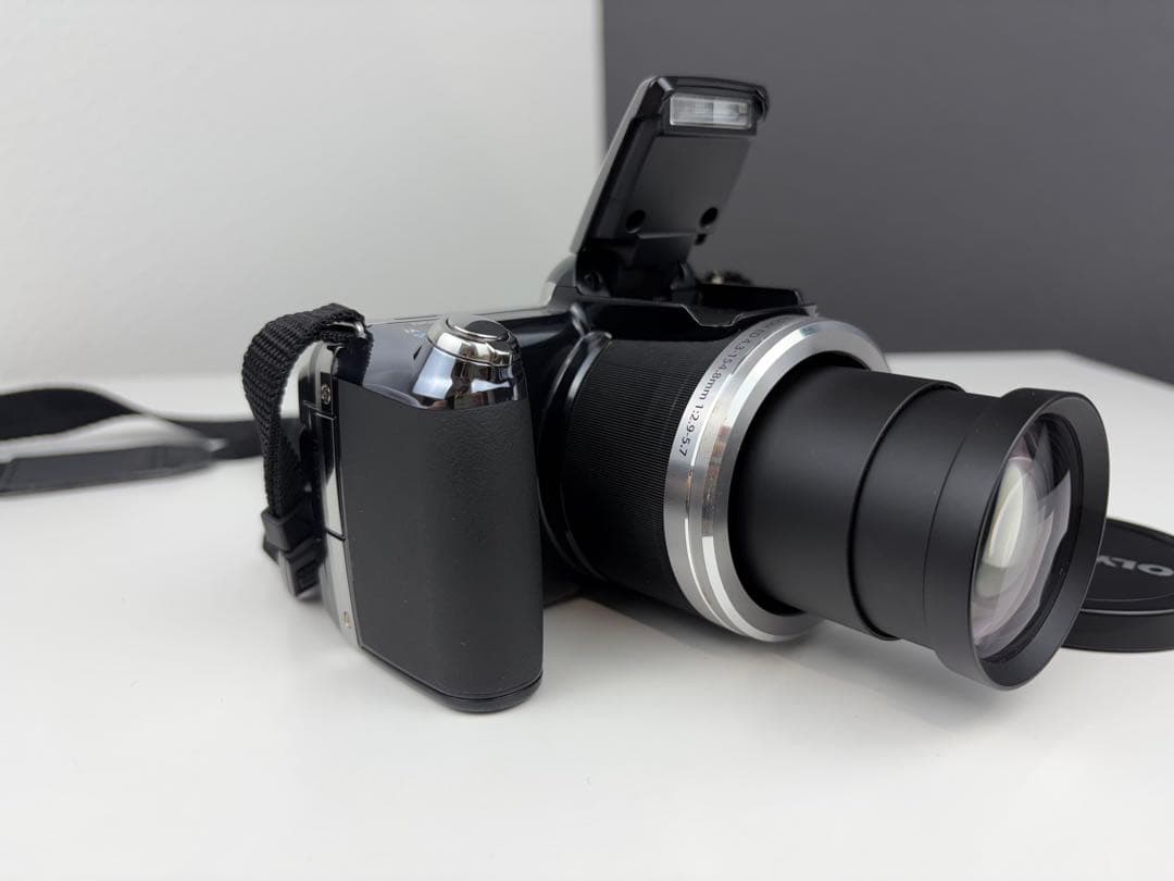 OLYMPUS SP-810UZ コンパクトデジタルカメラ