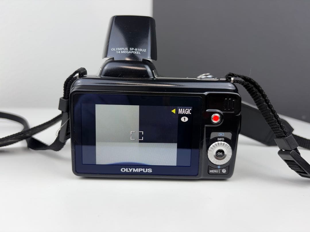 OLYMPUS SP-810UZ コンパクトデジタルカメラ