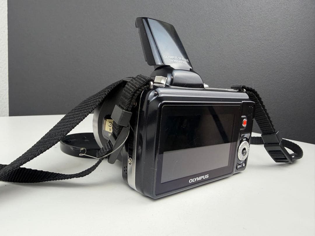 OLYMPUS SP-810UZ コンパクトデジタルカメラ