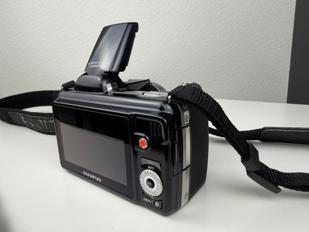 OLYMPUS SP-810UZ コンパクトデジタルカメラ
