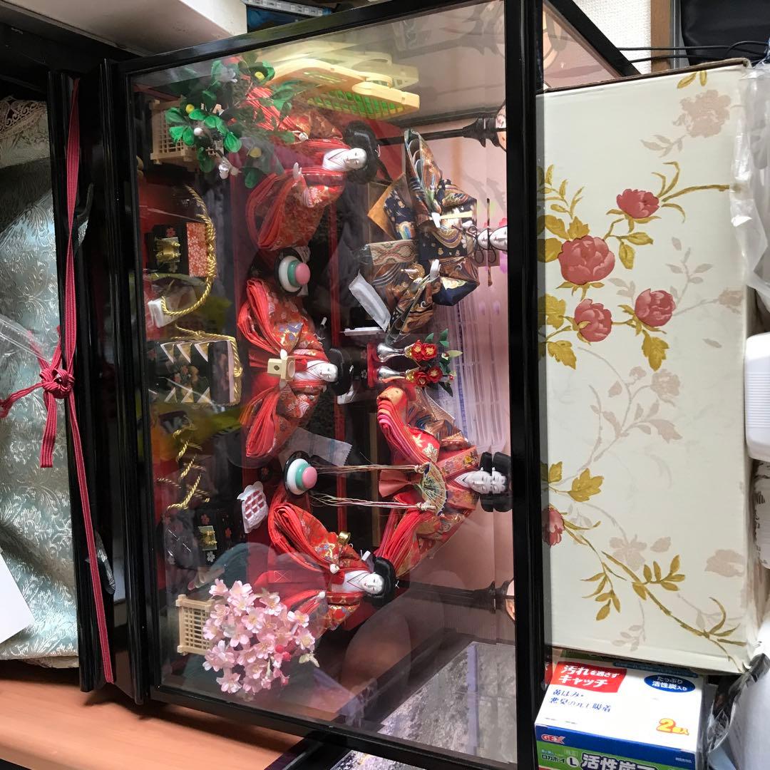 ガラスケース入り雛人形