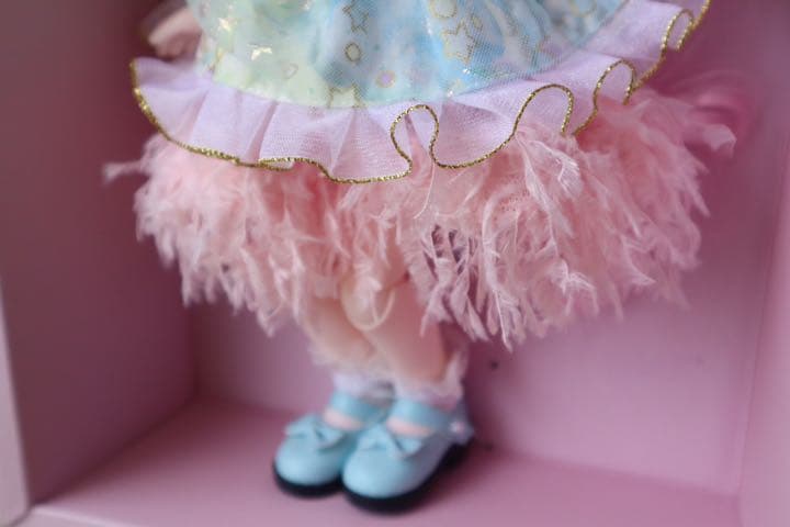 最終値下げ 新品 フルセット 箱入り うさみみフリルドール