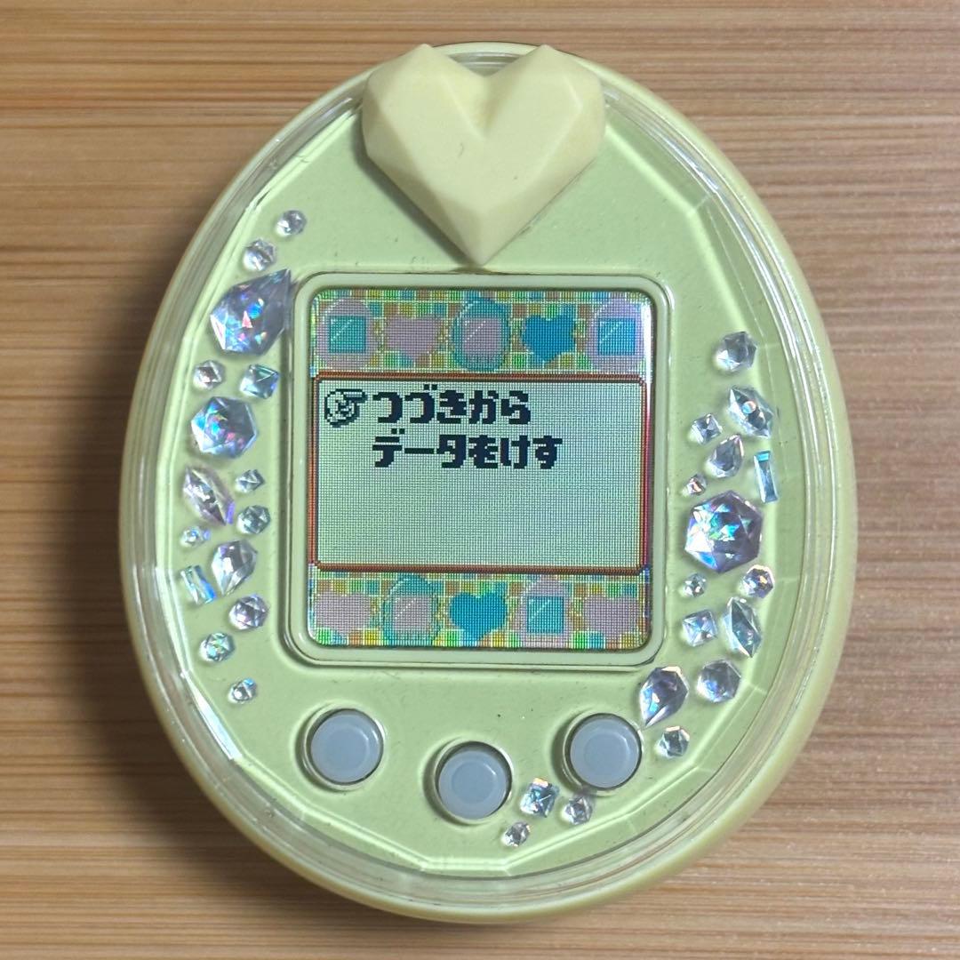 たまごっち 2012年 カラーイエロー