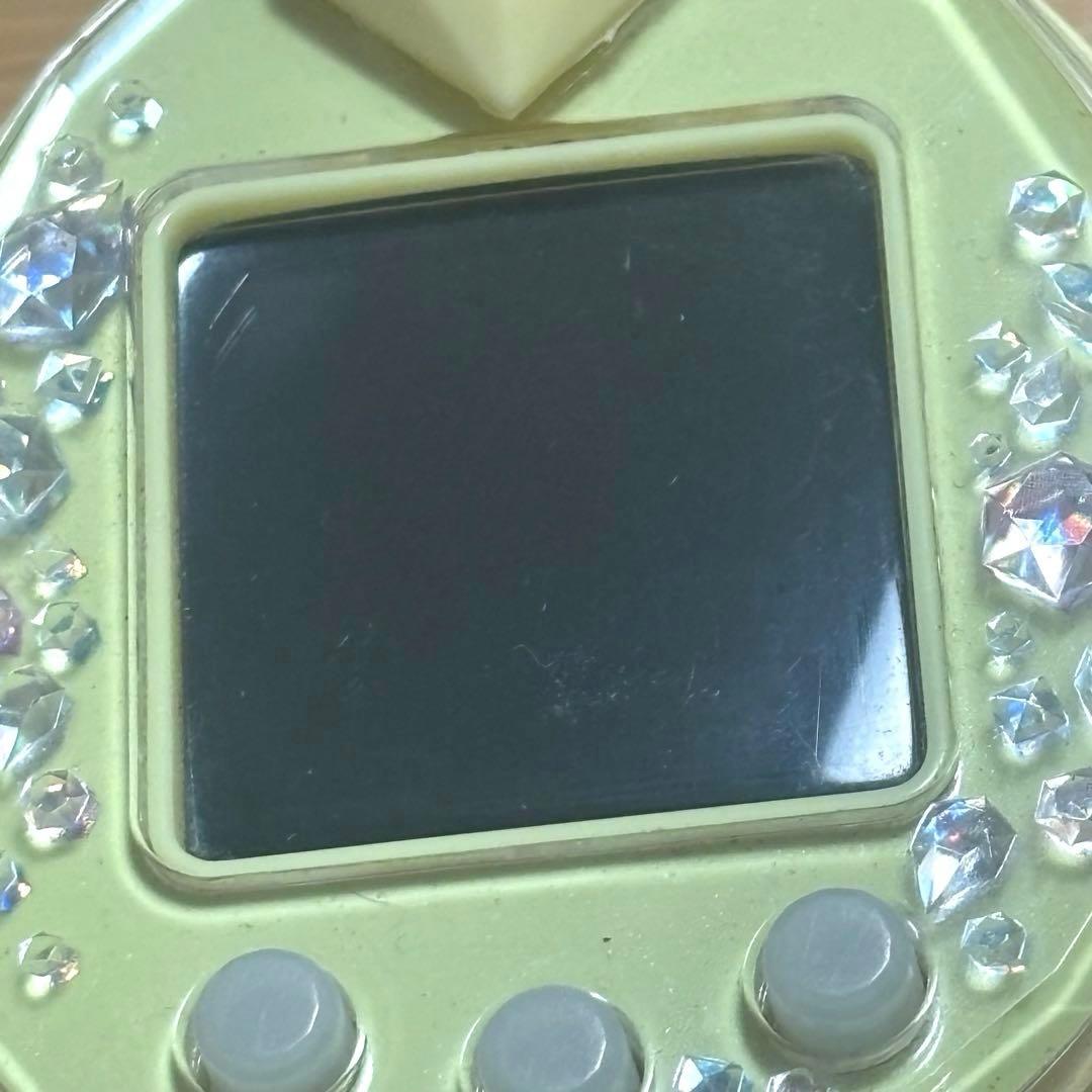 たまごっち 2012年 カラーイエロー