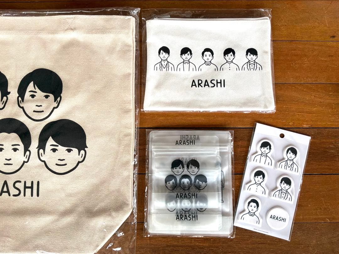 嵐を旅する展覧会 トートバッグ ポーチ キーチェーン ステッカー ジッパーバック