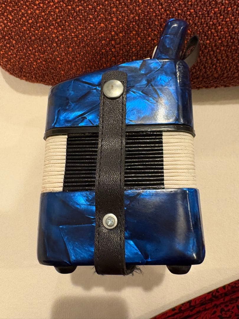 （美品即演奏可）L'enfant ミニアコーディオン 青　フランス製 取説無し