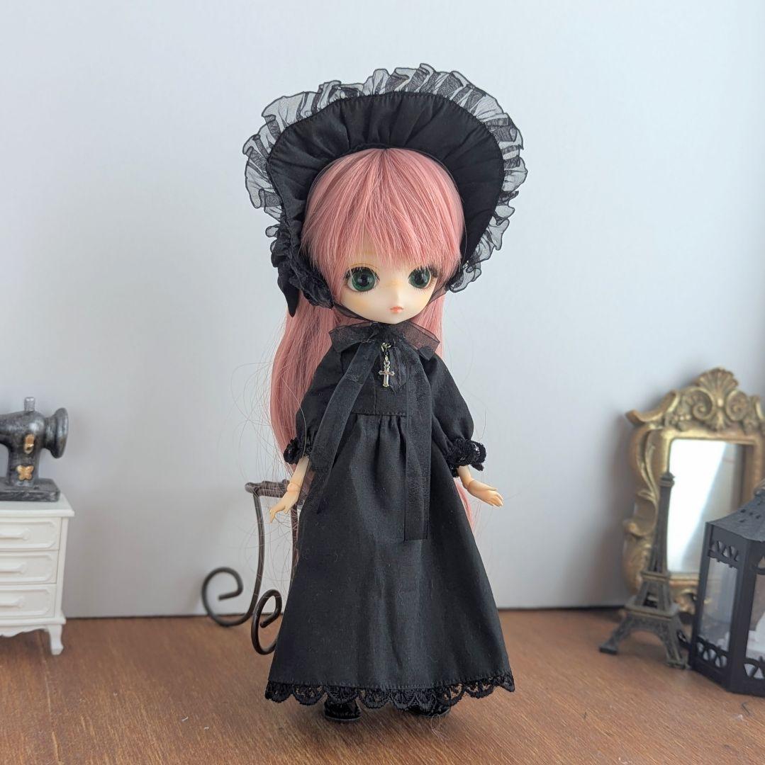 1162【ハルモニアブルーム アウトフィット】黒のロングドレスとハーフボンネット