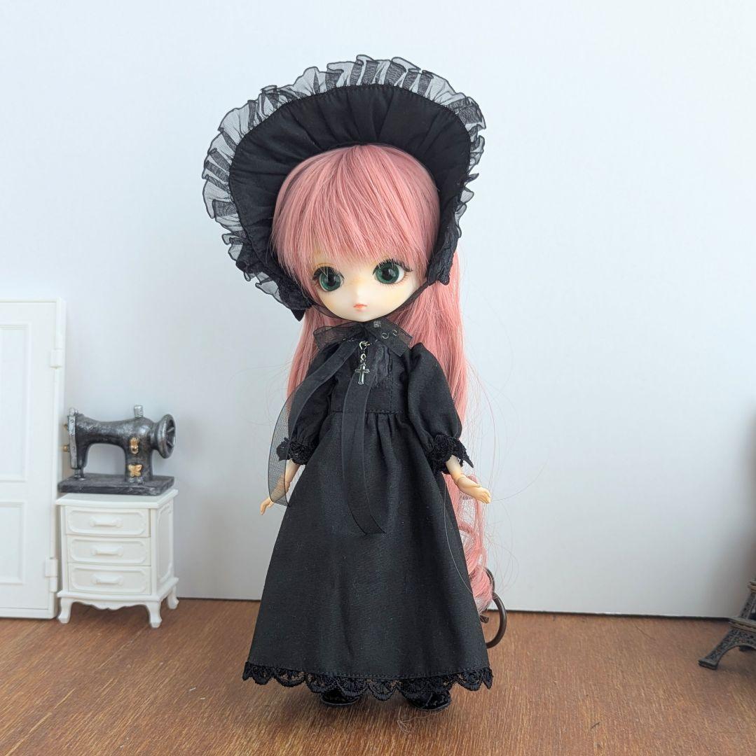 1162【ハルモニアブルーム アウトフィット】黒のロングドレスとハーフボンネット