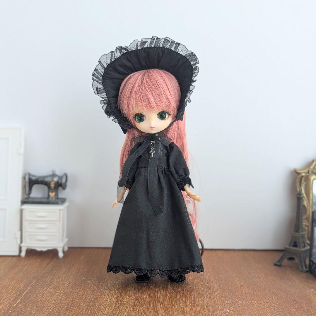 1162【ハルモニアブルーム アウトフィット】黒のロングドレスとハーフボンネット