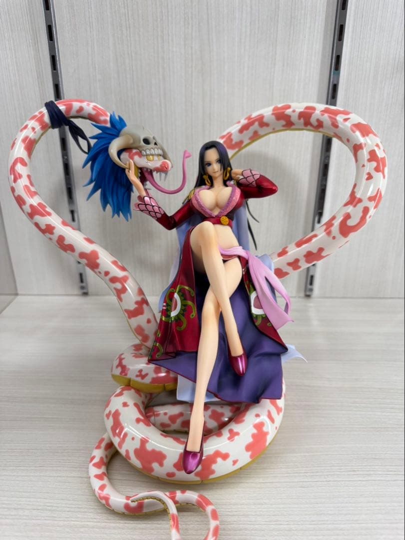 ワンピース“NEO-MAXIMUM” “海賊女帝”ボア・ハンコック　開封品