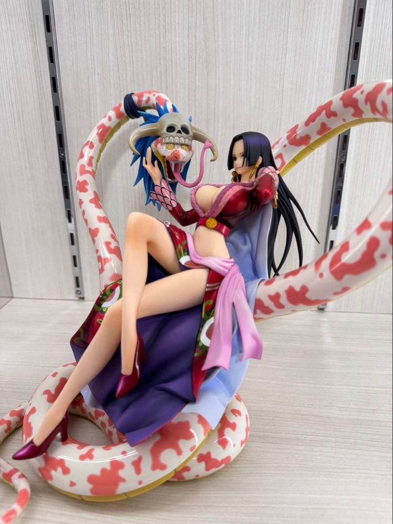 ワンピース“NEO-MAXIMUM” “海賊女帝”ボア・ハンコック　開封品