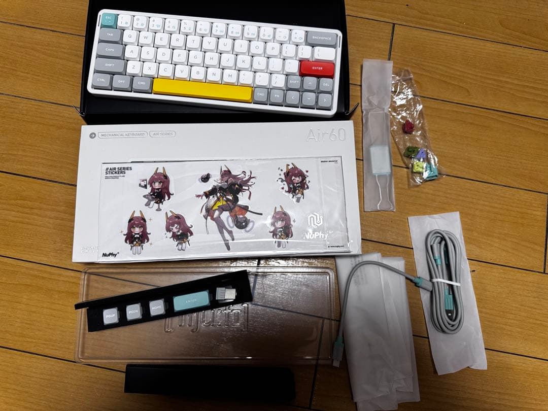 Nuphy Air60 V2 Cowberry軸　有線・無線、Bluetooth