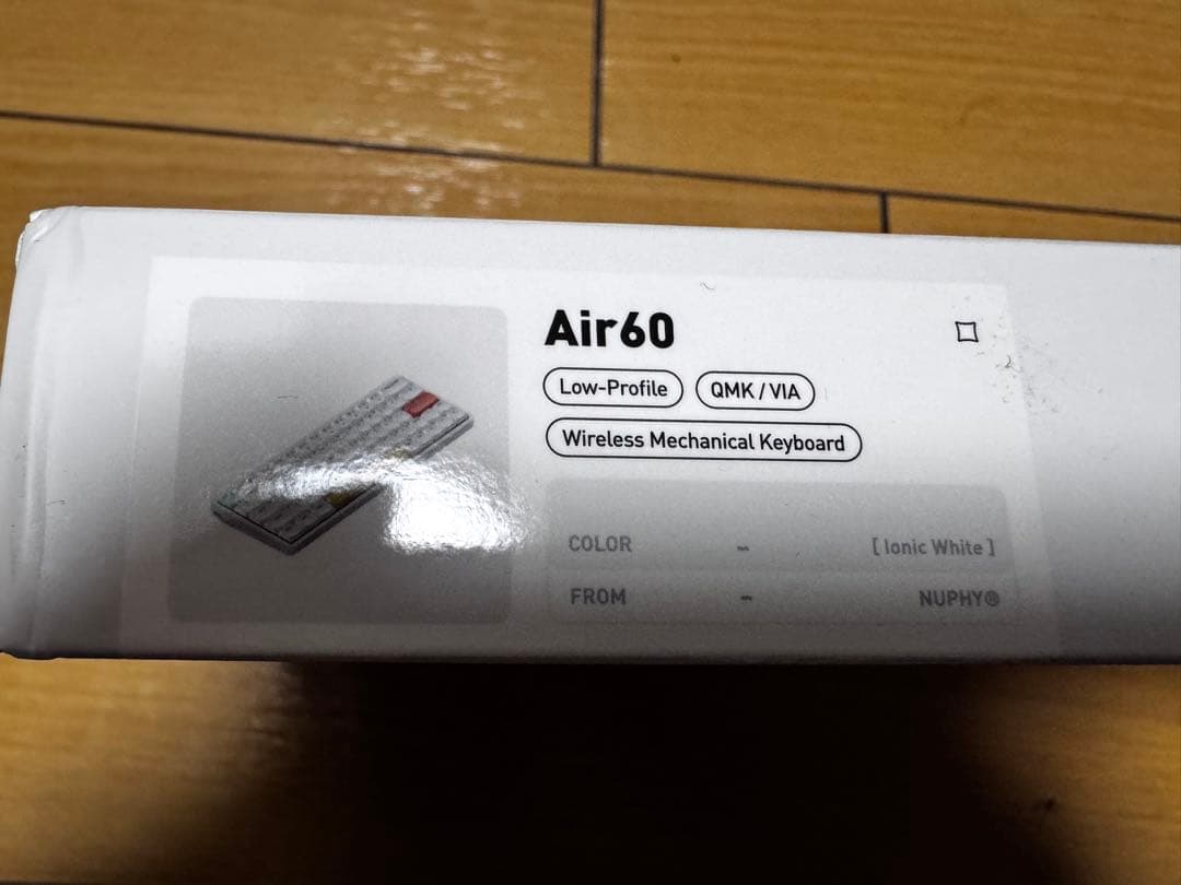 Nuphy Air60 V2 Cowberry軸　有線・無線、Bluetooth