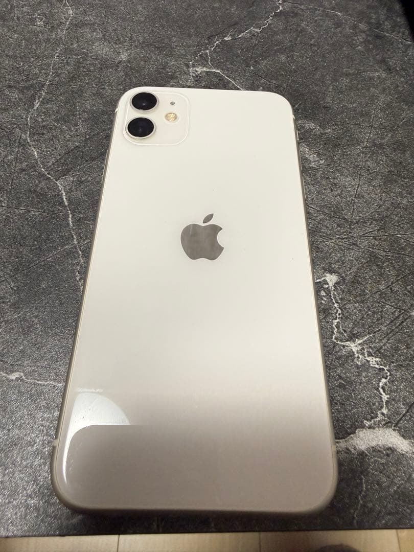 iPhone11 シルバー 128GB