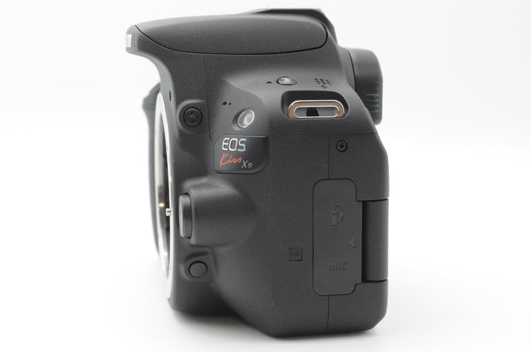 ▲新品級③▲夏ボーナスSALE Canon EOS Kiss x9 ダブルレンズ