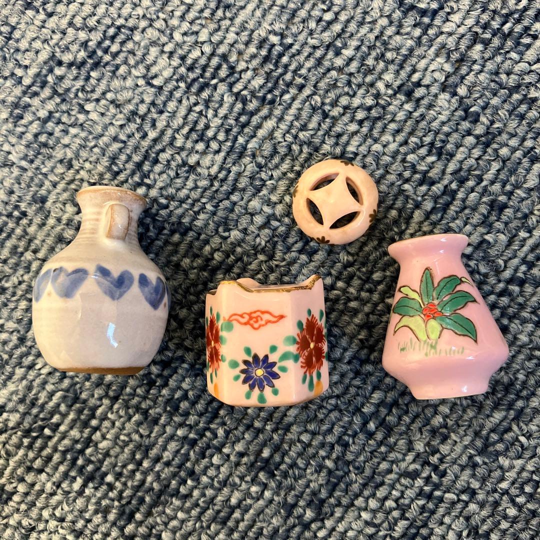 40.【九谷焼 雄山】ミニチュア　香炉 花瓶型　（陶器製）置物　3点セット