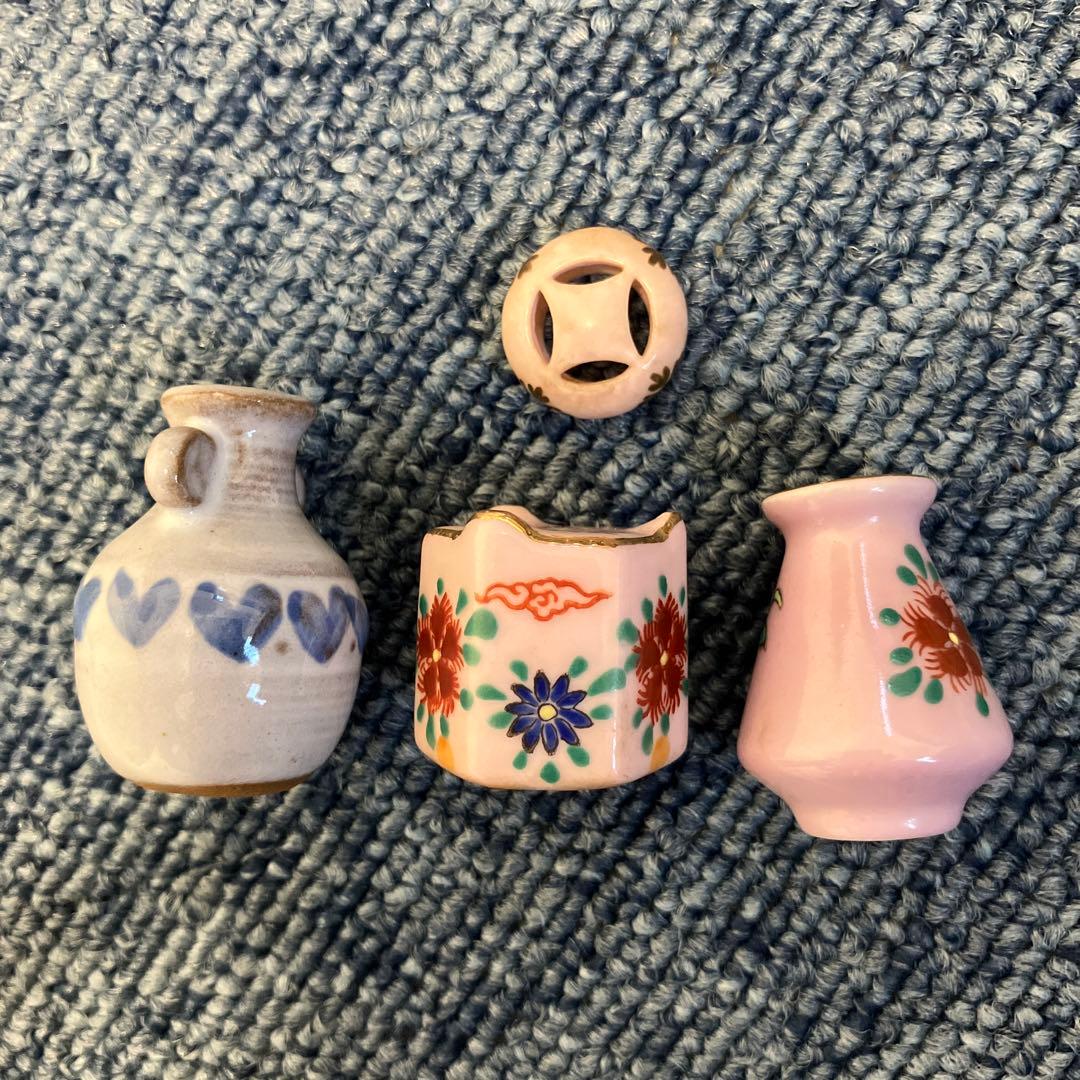 40.【九谷焼 雄山】ミニチュア　香炉 花瓶型　（陶器製）置物　3点セット