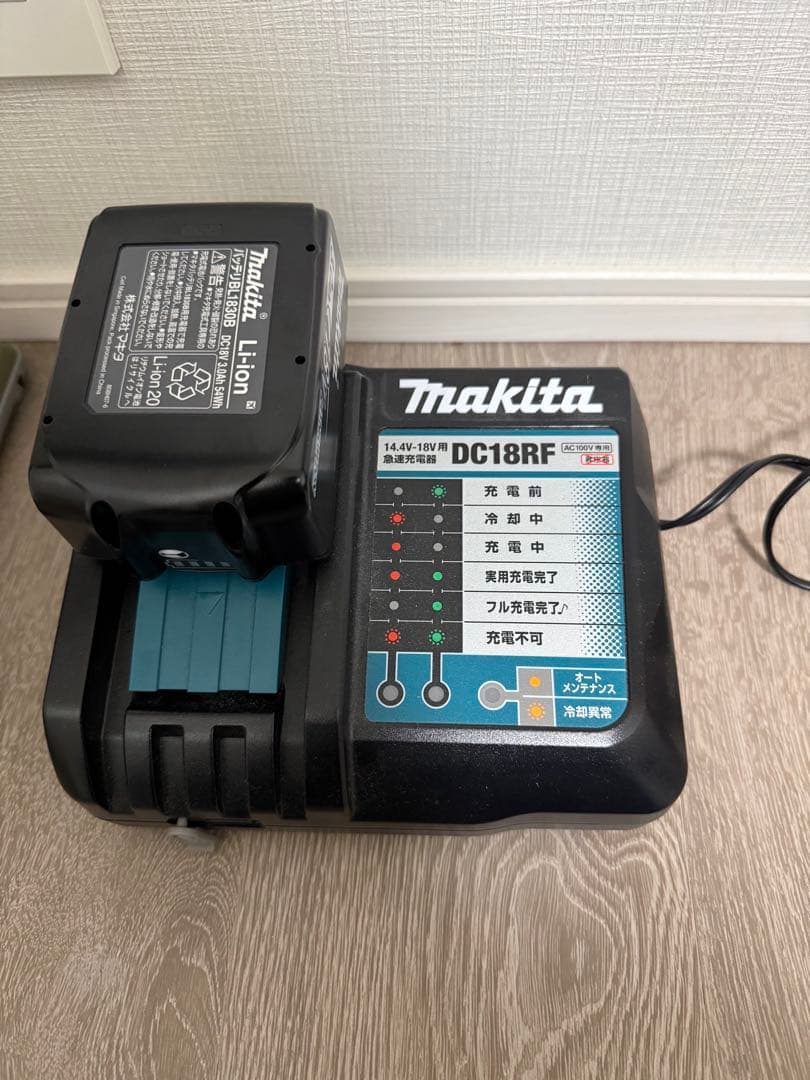 掃除機・クリーナー Makita CL286FDRFO