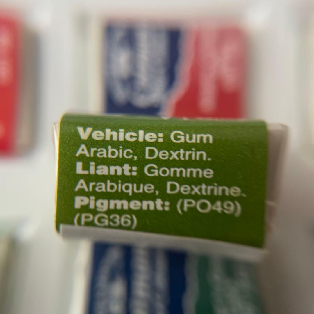 イギリス製　ウィンザー＆ニュートン　水彩　画材セット　絵の具　筆　スケッチブック