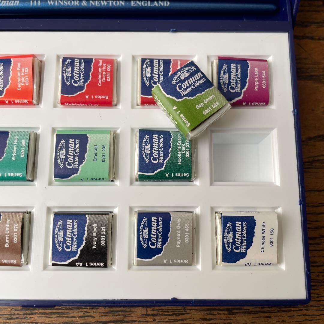 イギリス製　ウィンザー＆ニュートン　水彩　画材セット　絵の具　筆　スケッチブック