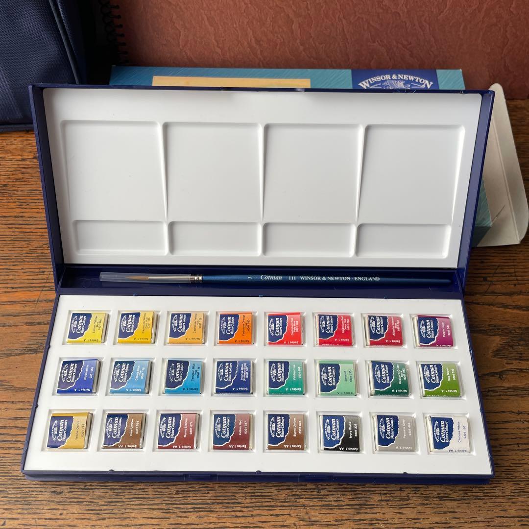 イギリス製　ウィンザー＆ニュートン　水彩　画材セット　絵の具　筆　スケッチブック