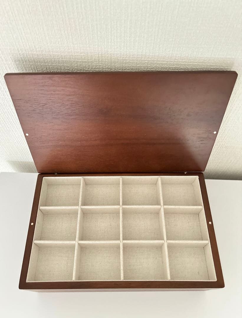 新品同様 ZARA  木製 ラージ ジュエリーボックス