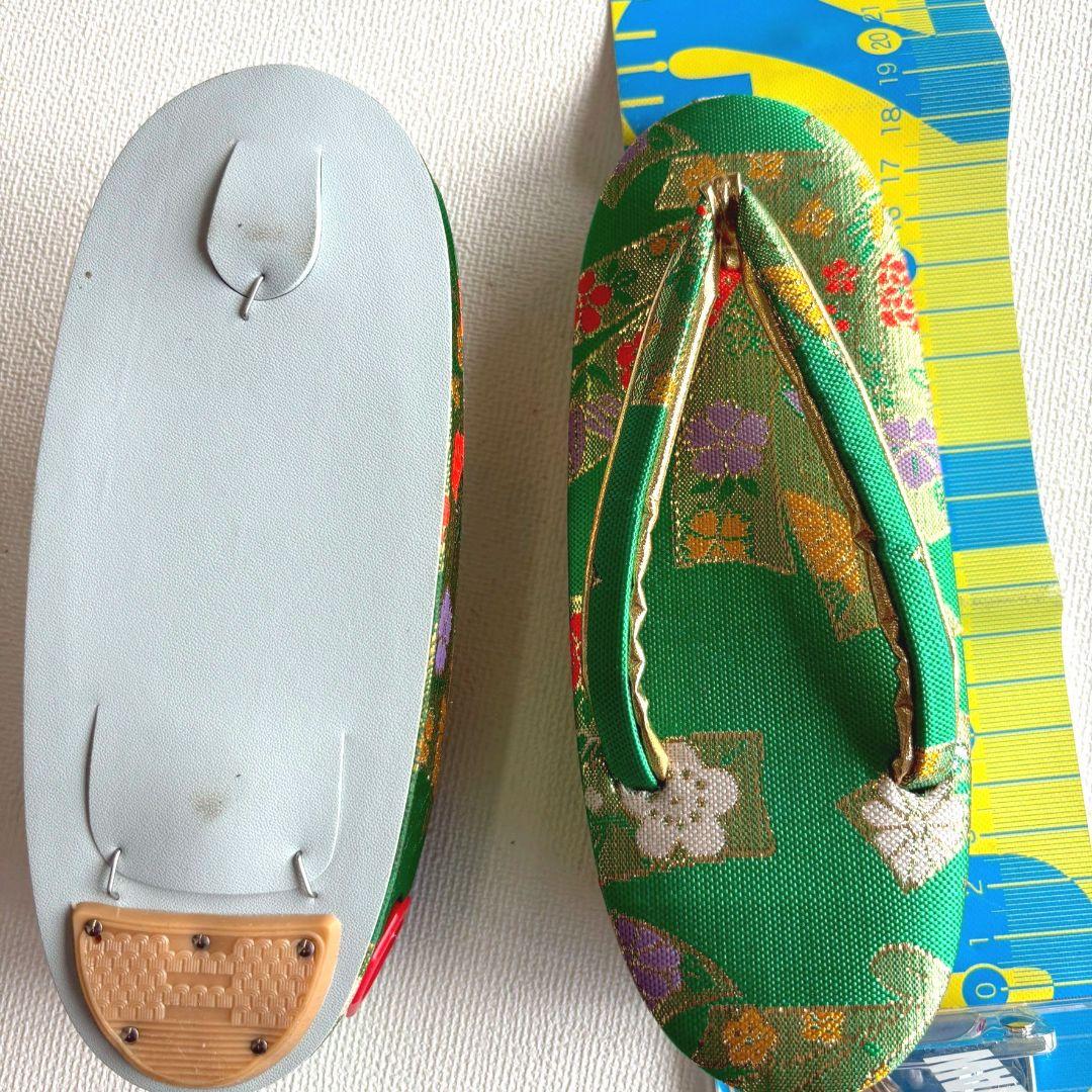 セット　七五三　３歳女の子　きもの　被布　長襦袢付　赤花柄　小物　7052