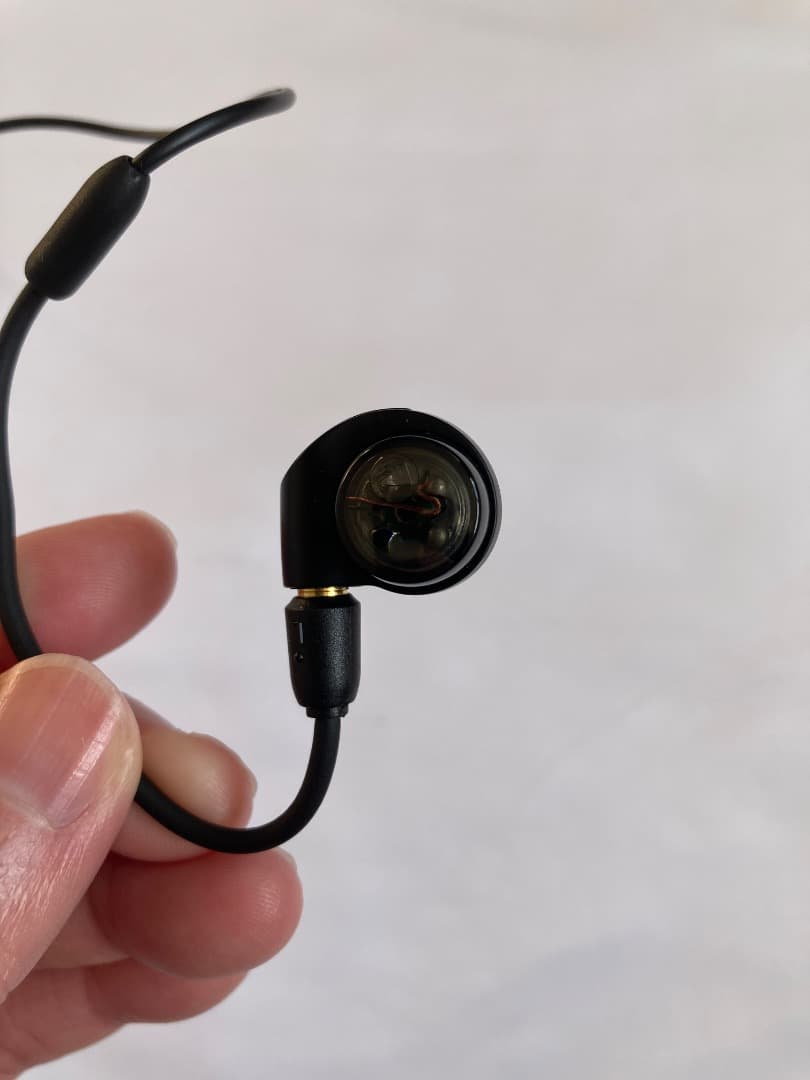 【美品】audio-technica ATH-E40 有線モニターイヤホン