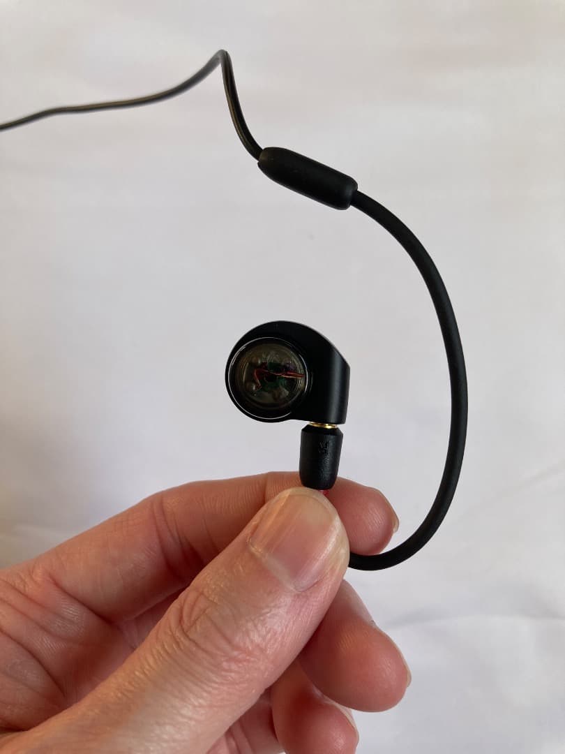 【美品】audio-technica ATH-E40 有線モニターイヤホン