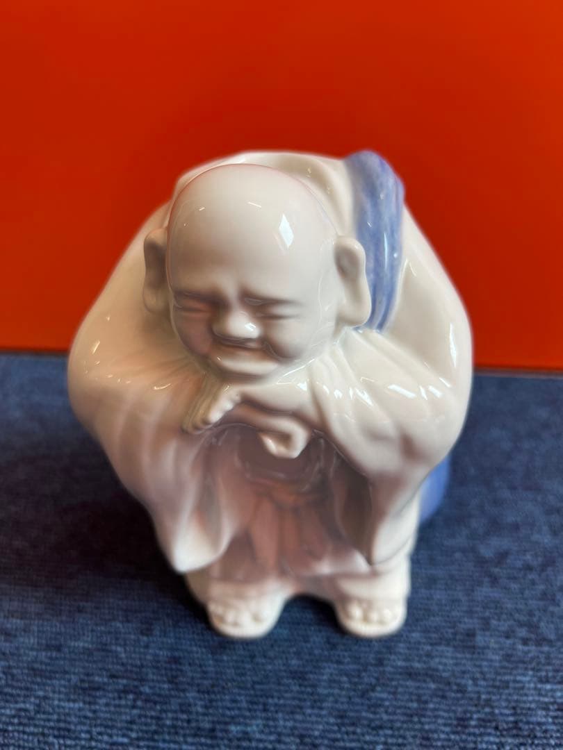 1062 有田焼　華山堂　萬右エ門　白磁布袋仏　未使用