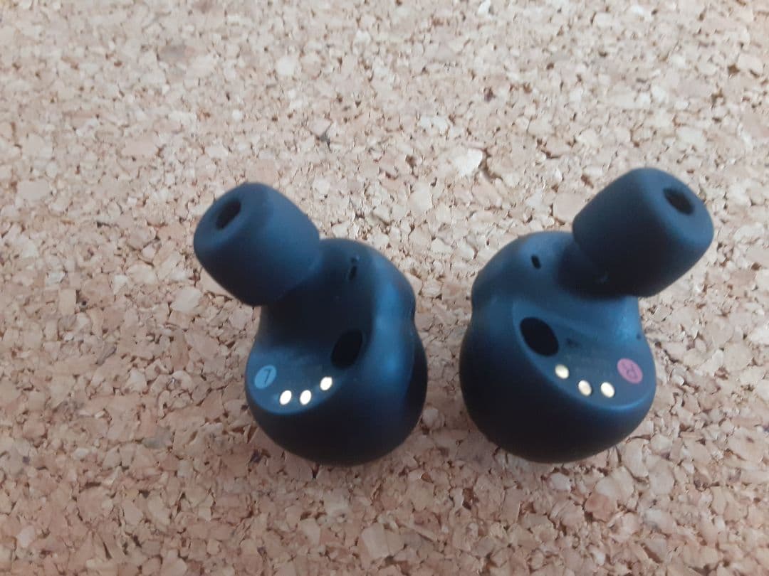 SONY WF-1000XM4 ワイヤレス イヤホン