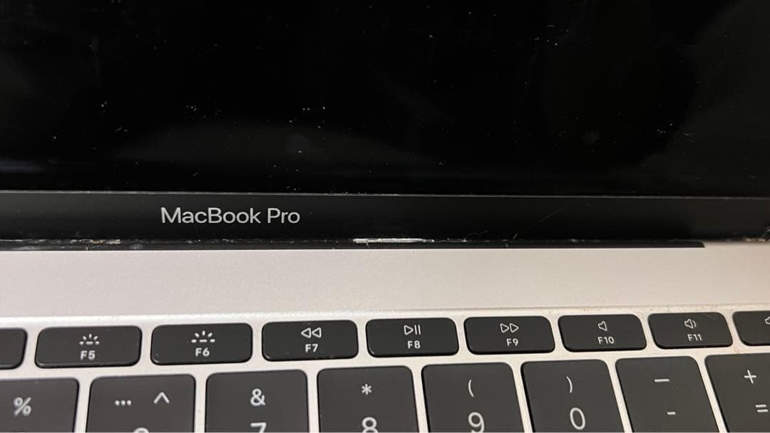 【動作良好・格安出品】MacBook Pro 13インチ（バッテリー劣化）