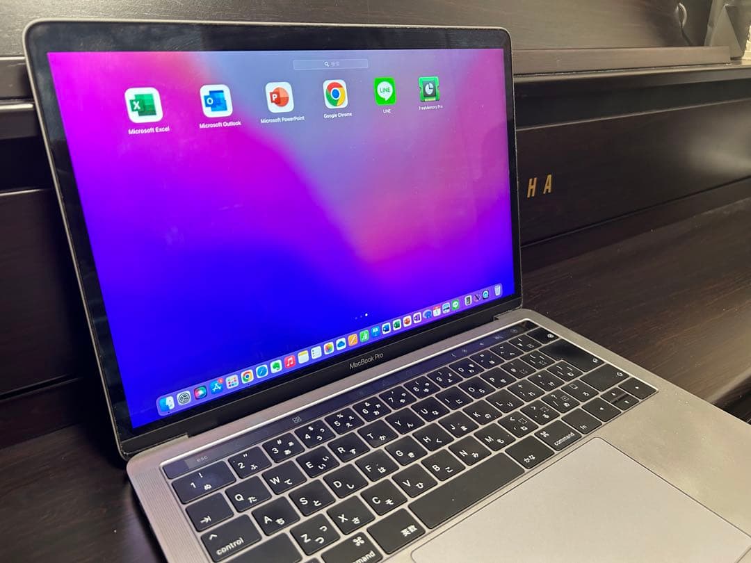 MacBook Pro 2018 13インチ タッチバーモデル